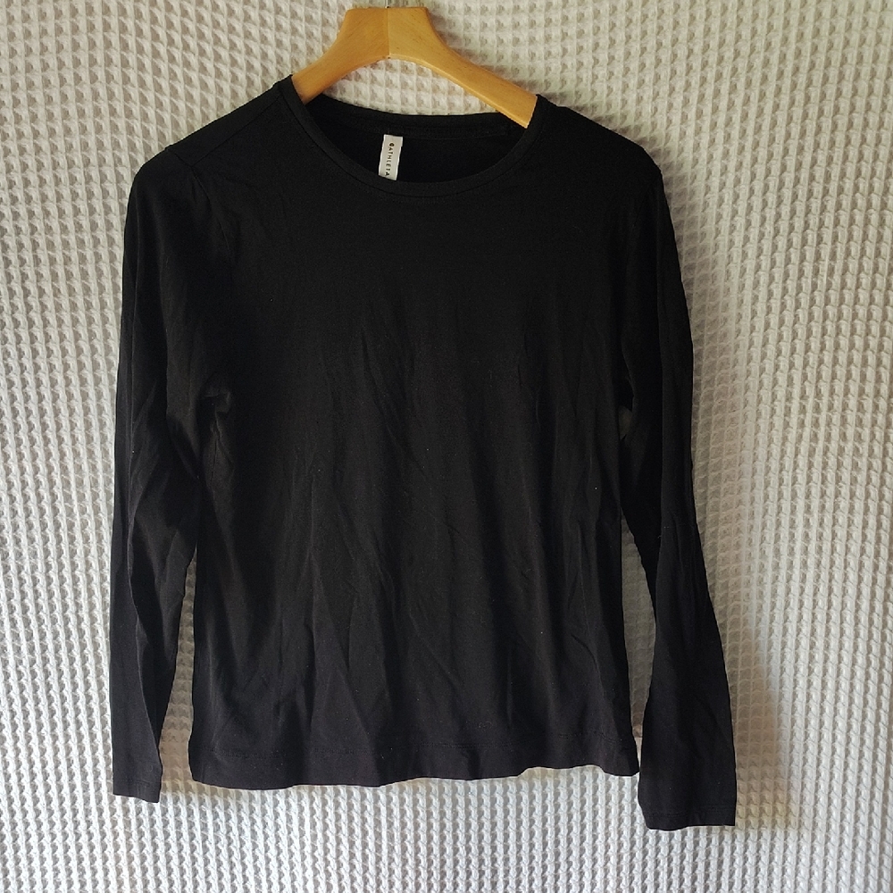 Athleta Black Long Sleeve Tee